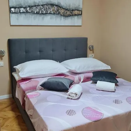 Apartment Prizmic *